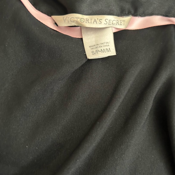 Victoria Secret Robe - Picture 5 of 5